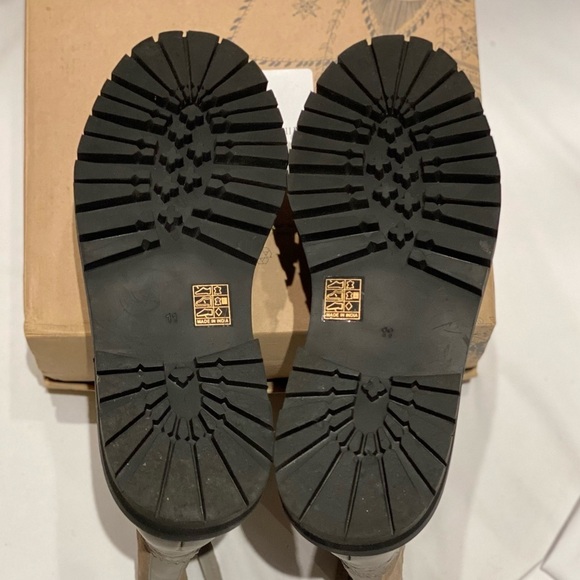 Free People Women's Tate Chelsea Ankle Boot In Oyster, size 11 - Picture 5 of 8